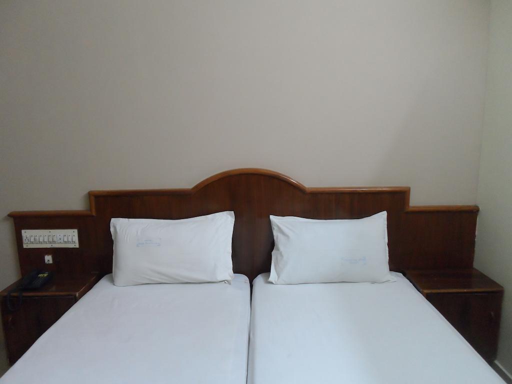 Hotel Sunilkrishna Тірупаті Номер фото